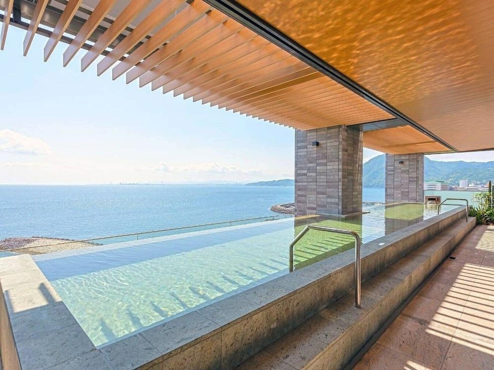 Rex Hotel Beppu Esterno foto
